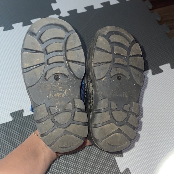 Kamik SZ 7 Toddler Winter boots - Picture 2 of 2